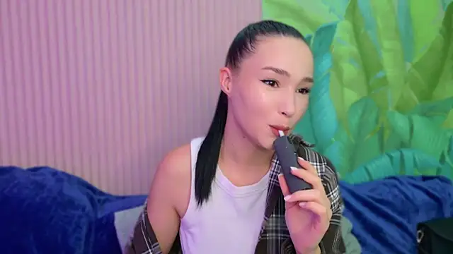 Amanda Choi online show from October 5, 5:42 am