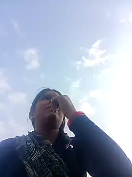 Snapshot of Cuty_prathna chatting on October 22, 10:47 am Cuty prathna online show from October 22, 10:47 am