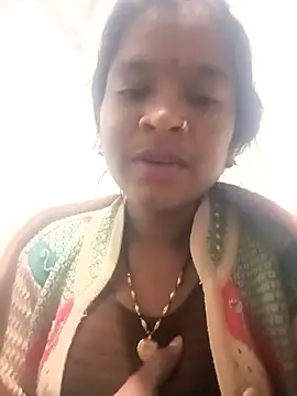 Snapshot of Cuty_prathna chatting on November 25, 12:55 am Cuty prathna online show from November 25, 12:55 am