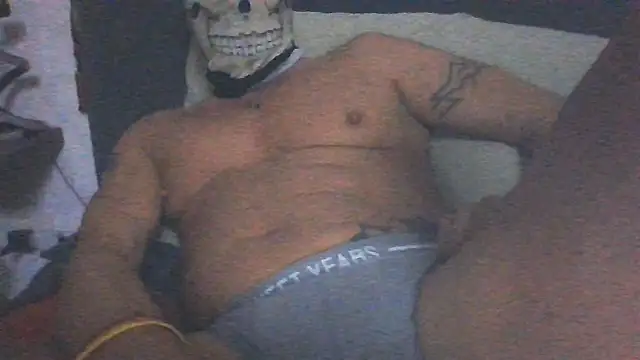 Snapshot of Argo1972 chatting on November 11, 9:20 pm Argo1972 online show from November 11, 9:20 pm