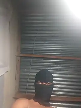 Blackveins32 online show from April 5, 7:09 pm