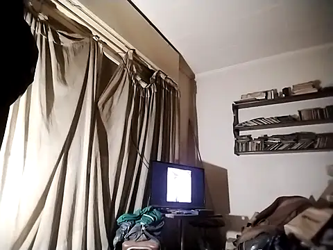 Danielle57  online show from December 5, 4:55 am