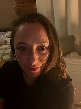 Reine du Vice84 online show from January 9, 9:55 pm
