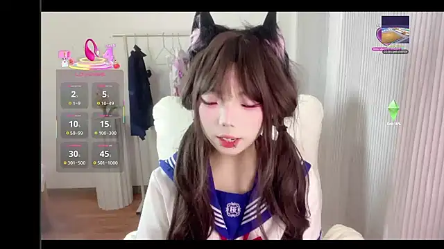 Snapshot of Aloves-21 chatting on November 6, 10:30 am Aloves-21 online show from November 6, 10:30 am