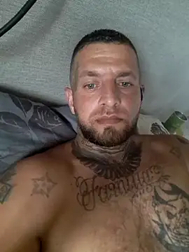 Danielxxxbbn online show from September 30, 3:07 pm