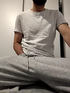 Snapshot of AD_Vu chatting on November 6, 7:51 pm AD Vu online show from November 6, 7:51 pm