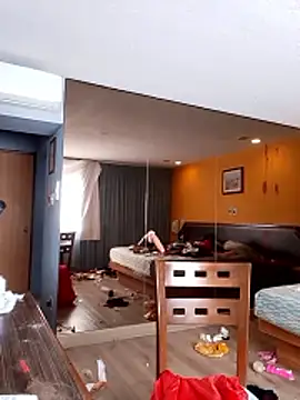 transreyna online show from January 14, 4:54 pm