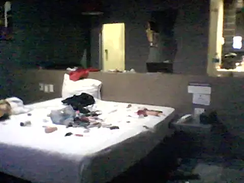 Snapshot of transreyna chatting on February 21, 12:27 pm transreyna online show from February 21, 12:27 pm