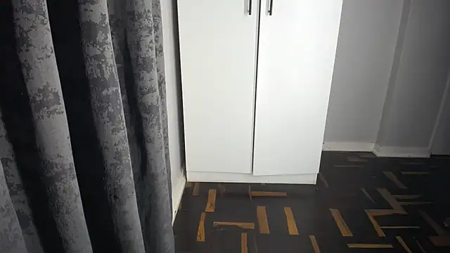 Juiceybileh online show from November 9, 8:46 pm