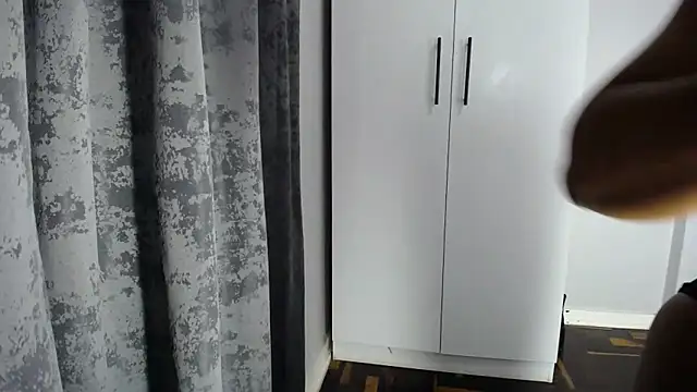 Juiceybileh online show from October 30, 8:06 pm