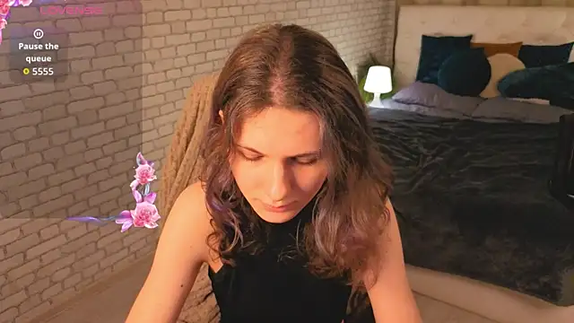 CipherellaFure online show from December 5, 1:53 pm