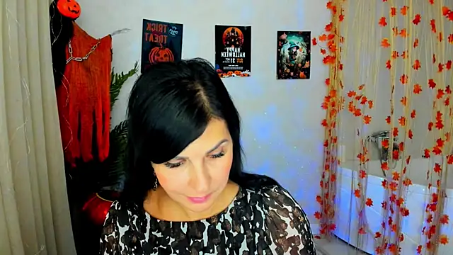 Moon Veloure1 online show from October 26, 11:54 am