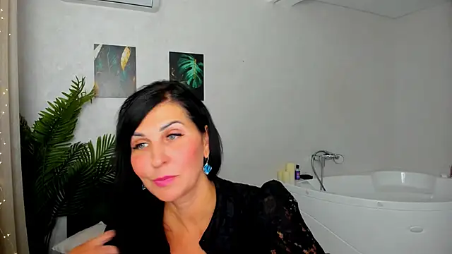 Moon Veloure1 online show from October 6, 4:13 am