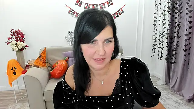 Moon Veloure1 online show from October 29, 11:42 am