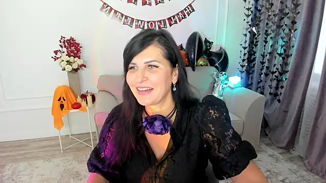 Moon Veloure1 online show from October 13, 3:52 am