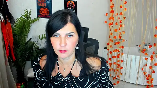 Moon Veloure1 online show from October 31, 3:47 am