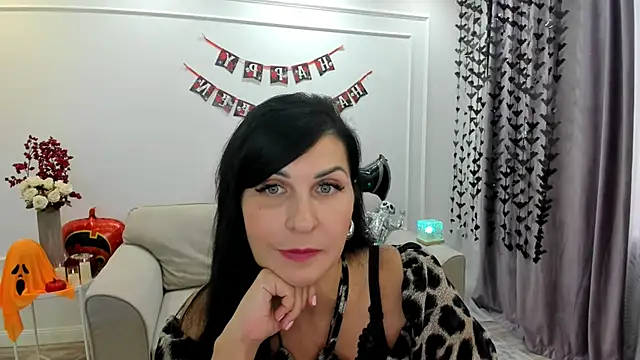 Moon Veloure1 online show from October 15, 11:51 am