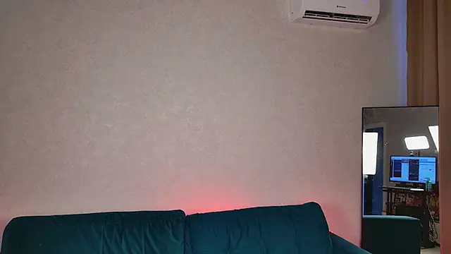 EllaCanny online show from May 29, 5:24 am