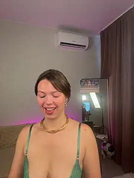 EllaCanny online show from June 25, 5:05 am