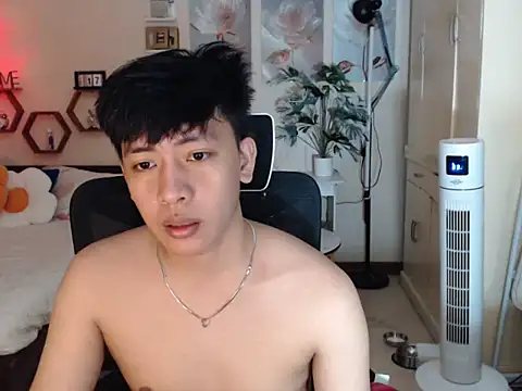 niel cumshow online show from January 7, 8:03 pm