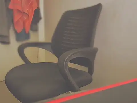 Pure-bottom online show from January 17, 1:37 pm