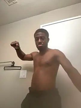 Snapshot of Zellyzelly2100 chatting on November 15, 8:13 pm Zellyzelly2100 online show from November 15, 8:13 pm