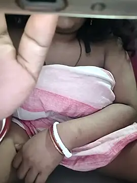 Deborbhavi222 online show from May 13, 5:42 pm