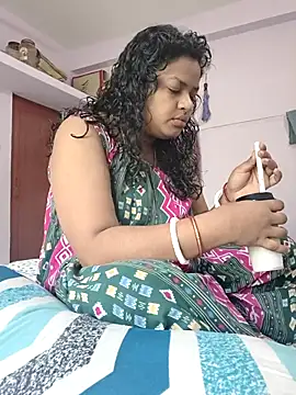 Deborbhavi222 online show from April 7, 8:38 am