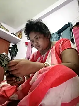 Deborbhavi222 online show from April 13, 4:44 pm