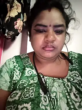 Deborbhavi222 online show from May 16, 12:42 am