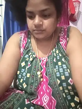 Deborbhavi222 online show from April 7, 10:22 pm