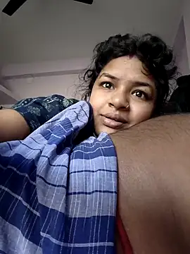 Deborbhavi222 online show from February 16, 8:24 am