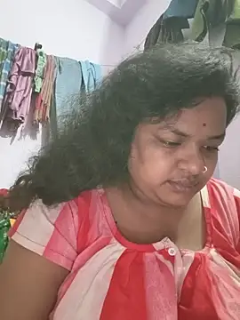 Snapshot of Deborbhavi222 chatting on June 27, 3:07 pm Deborbhavi222 online show from June 27, 3:07 pm