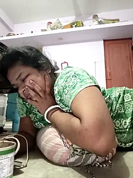 Deborbhavi222 online show from May 7, 11:24 am