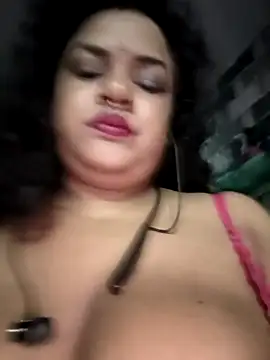 Snapshot of Deborbhavi222 chatting on June 5, 7:30 pm Deborbhavi222 online show from June 5, 7:30 pm