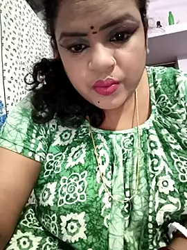 Deborbhavi222 online show from April 10, 4:58 pm