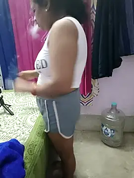 Deborbhavi222 online show from December 15, 11:49 am