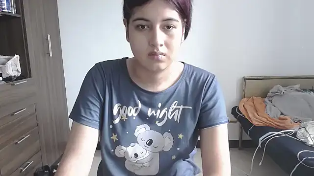 Snapshot of Mirage_Sertori chatting on June 24, 4:49 pm Mirage Sertori online show from June 24, 4:49 pm