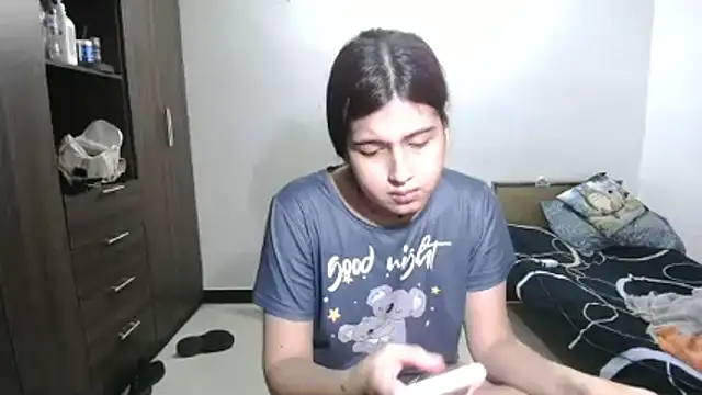 Snapshot of Mirage_Sertori chatting on June 16, 11:38 pm Mirage Sertori online show from June 16, 11:38 pm