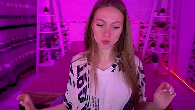 GoGoDream online show from April 4, 6:20 am