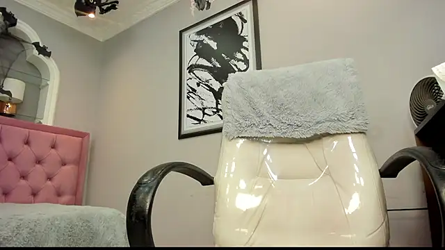 wildthor26 online show from October 25, 3:38 am