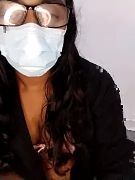 sexybolegirl online show from February 23, 6:52 pm