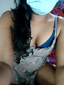 sexybolegirl online show from December 13, 8:04 pm