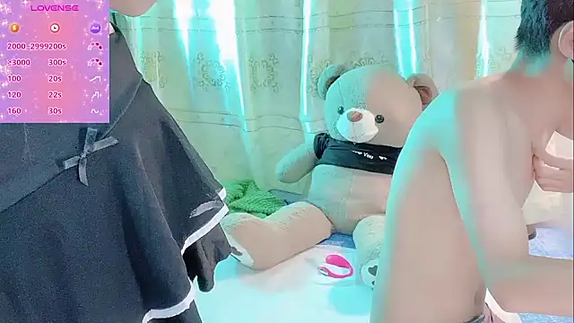 Snapshot of White-Lia chatting on October 1, 8:46 pm White-Lia online show from October 1, 8:46 pm