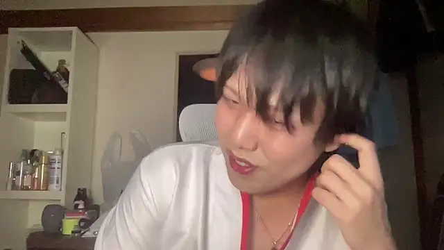 nuu1 221 online show from October 25, 5:57 pm