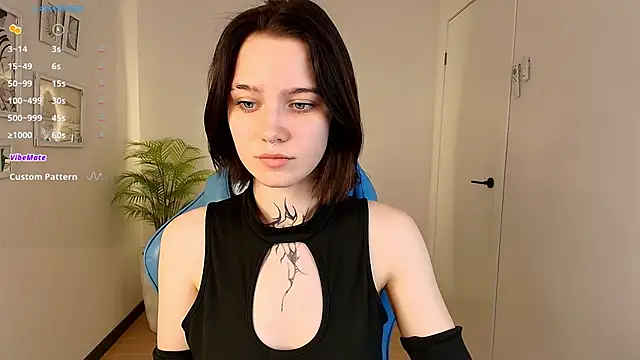 Snapshot of Elastikisss chatting on November 24, 1:49 am Elastikisss online show from November 24, 1:49 am