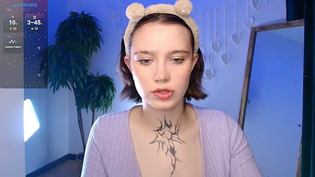 Snapshot of Elastikisss chatting on October 24, 2:10 am Elastikisss online show from October 24, 2:10 am