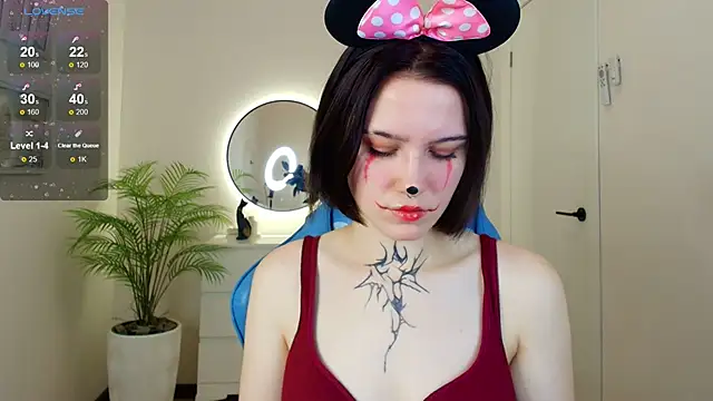 Snapshot of Elastikisss chatting on October 31, 8:22 am Elastikisss online show from October 31, 8:22 am