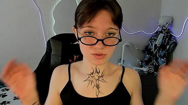 Elastikisss online show from April 2, 6:42 am