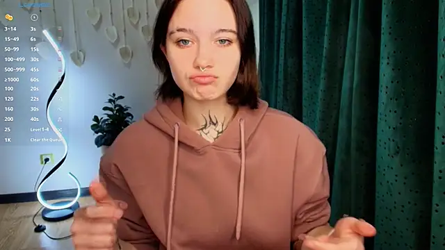 Snapshot of Elastikisss chatting on November 28, 2:45 am Elastikisss online show from November 28, 2:45 am